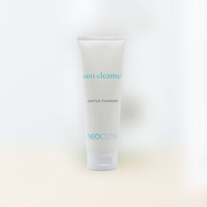 Neocutis New Neo Cleanse gentle cleanser full size 125 ml